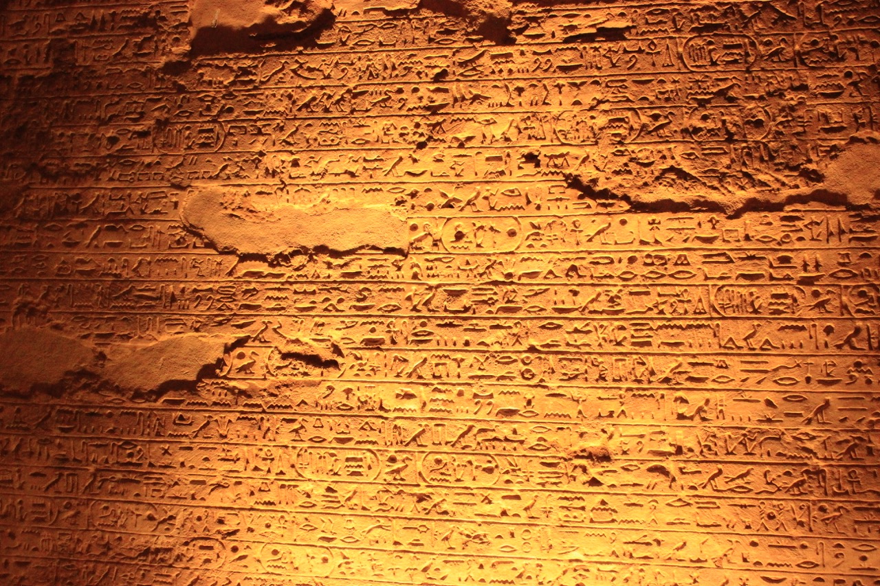 https://www.9h45.fr/wp-content/uploads/2025/01/egypte-abou-simbel-jour8-27.jpeg