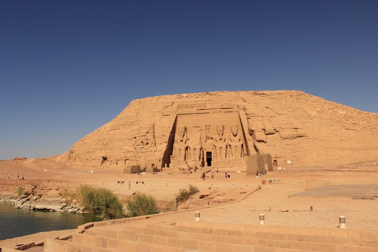 https://www.9h45.fr/wp-content/uploads/2025/01/egypte-abou-simbel-jour8-38.jpeg